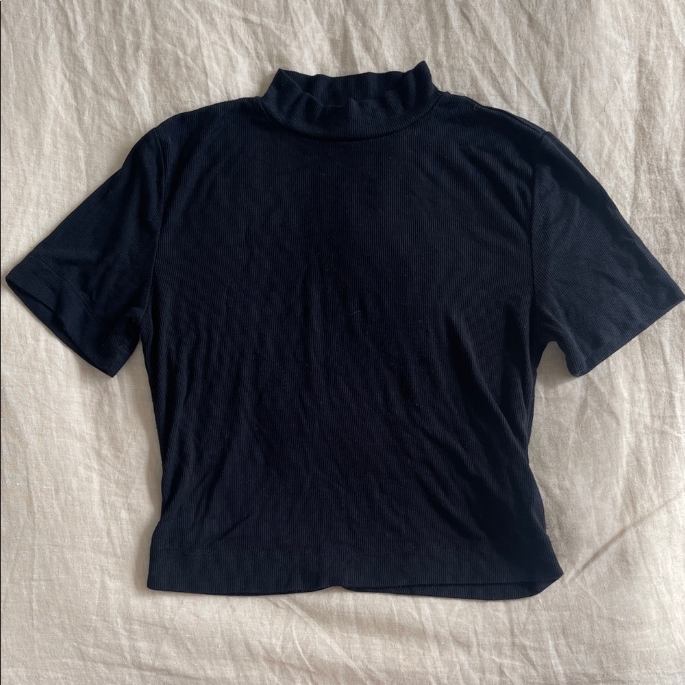 Aritzia Babaton Black Ribbed Mock Neck Short Sleeve Top